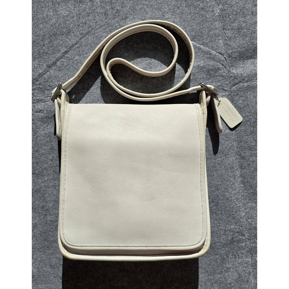 Vintage Coach '00 Legacy Studio Flap Crossbody 9144 in White Chalk & nickel VGUC